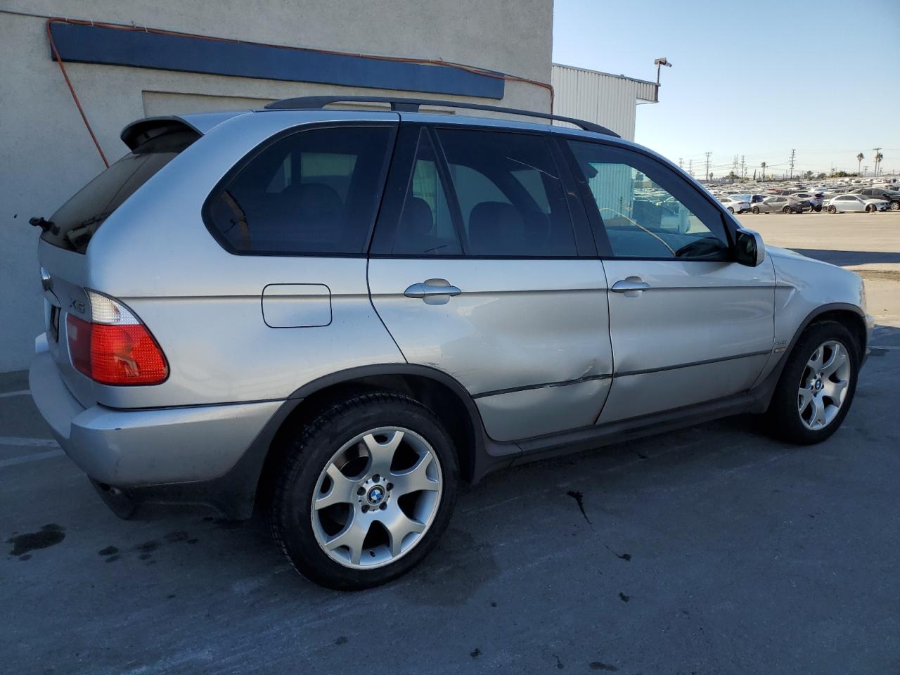 WBAFB3355YLH05741 2000 BMW X5 4.4I