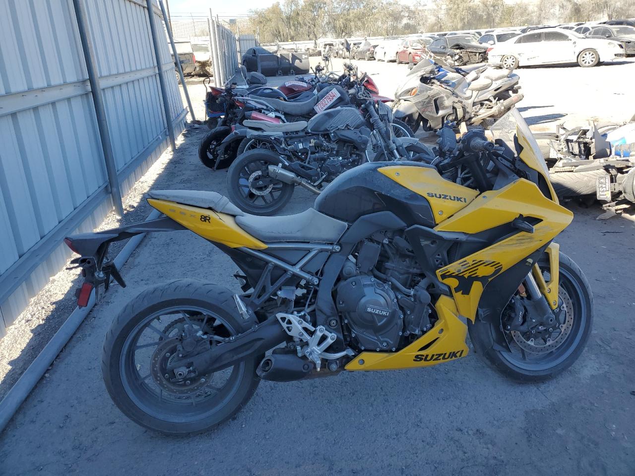 2024 Suzuki Gsx800 F VIN: JS1EM13B3R7100413 Lot: 72825654