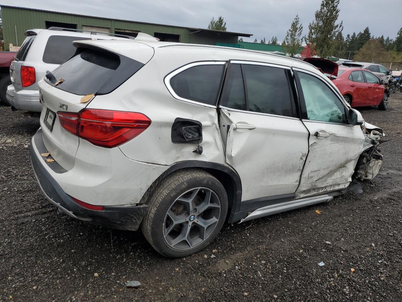 WBXHT3C39GP888673 2016 BMW X1 xDrive28I