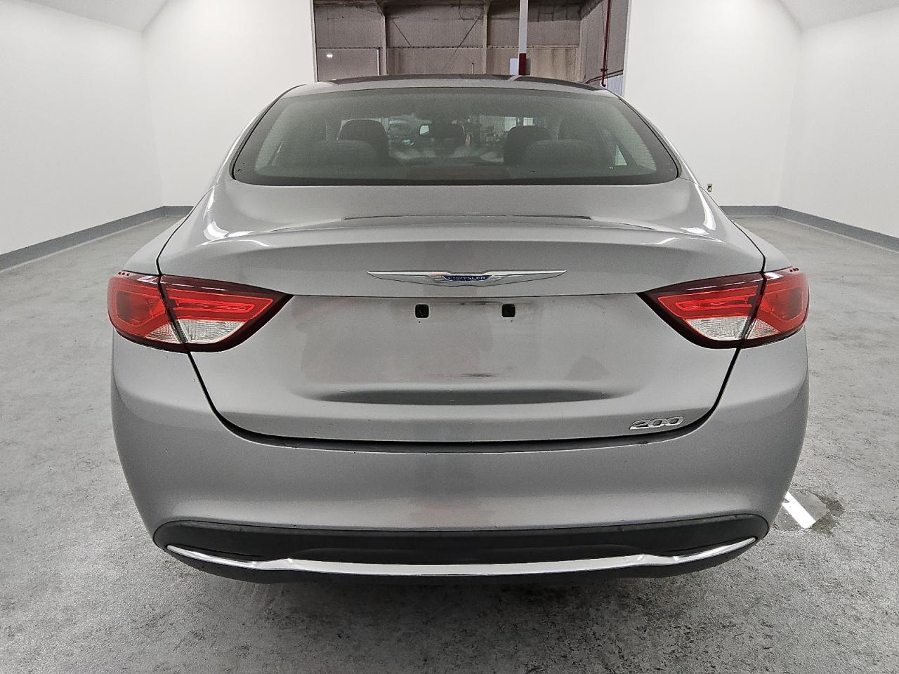 2015 Chrysler 200 Limited VIN: 1C3CCCAB0FN577665 Lot: 79929534