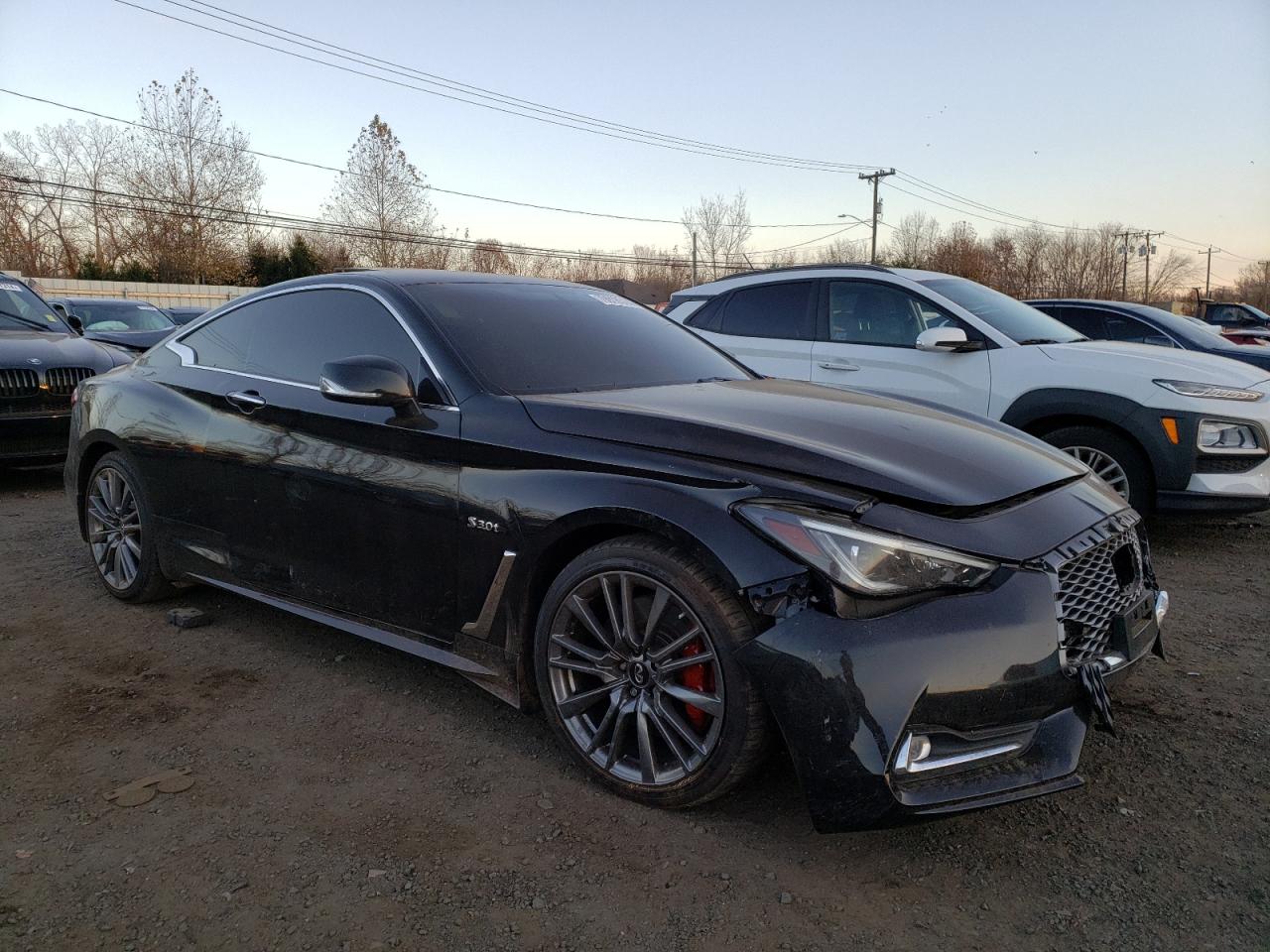 JN1FV7EL1HM700947 2017 Infiniti Q60 Red Sport 400