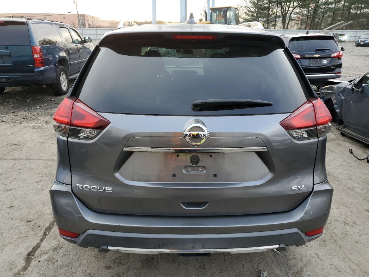 2017 Nissan Rogue S VIN: KNMAT2MT5HP591733 Lot: 80432684