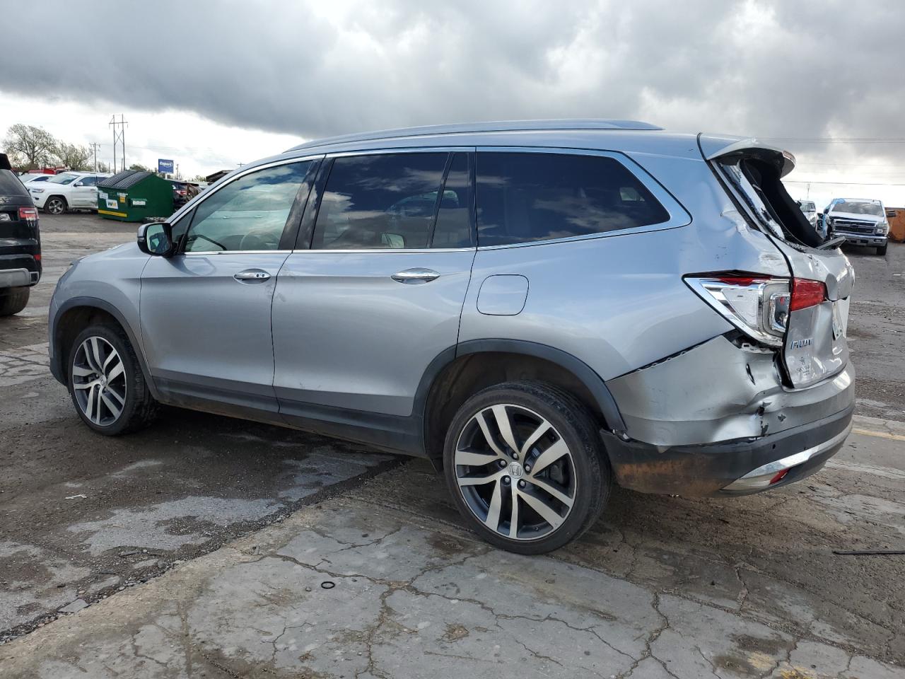 2016 Honda Pilot Touring VIN: 5FNYF6H92GB095809 Lot: 77330814