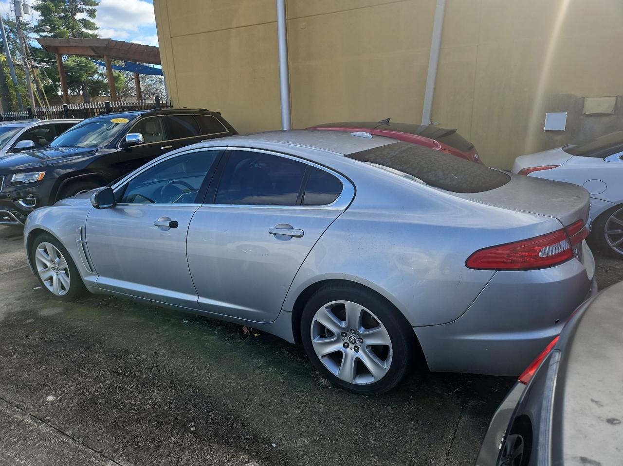 SAJWA0FB5BLS00598 2011 Jaguar Xf