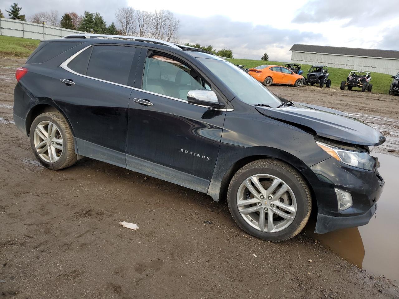 2018 Chevrolet Equinox Premier VIN: 2GNAXWEX8J6164251 Lot: 81500484