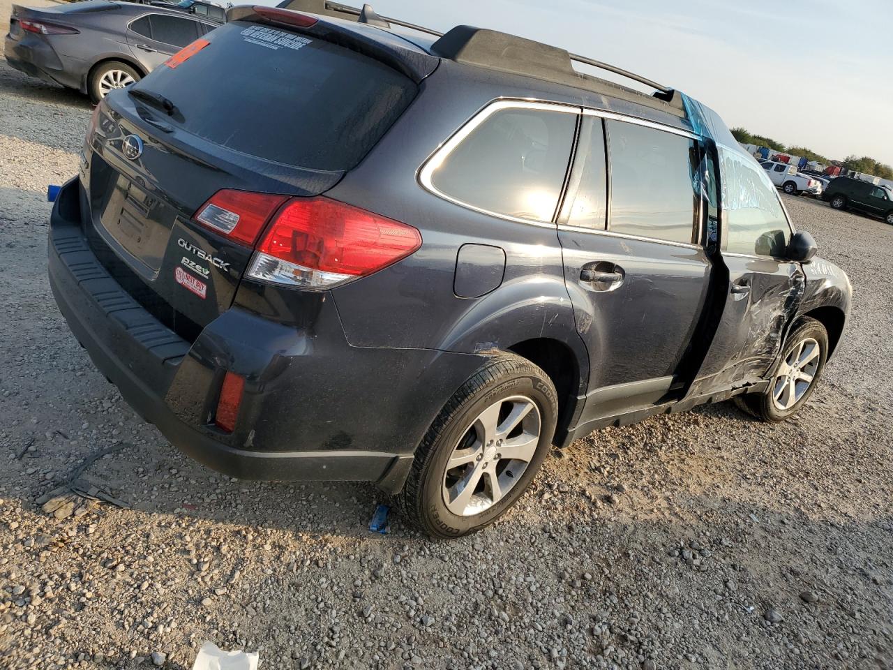 2014 Subaru Outback 2.5I Premium VIN: 4S4BRBCC8E3276170 Lot: 82641834