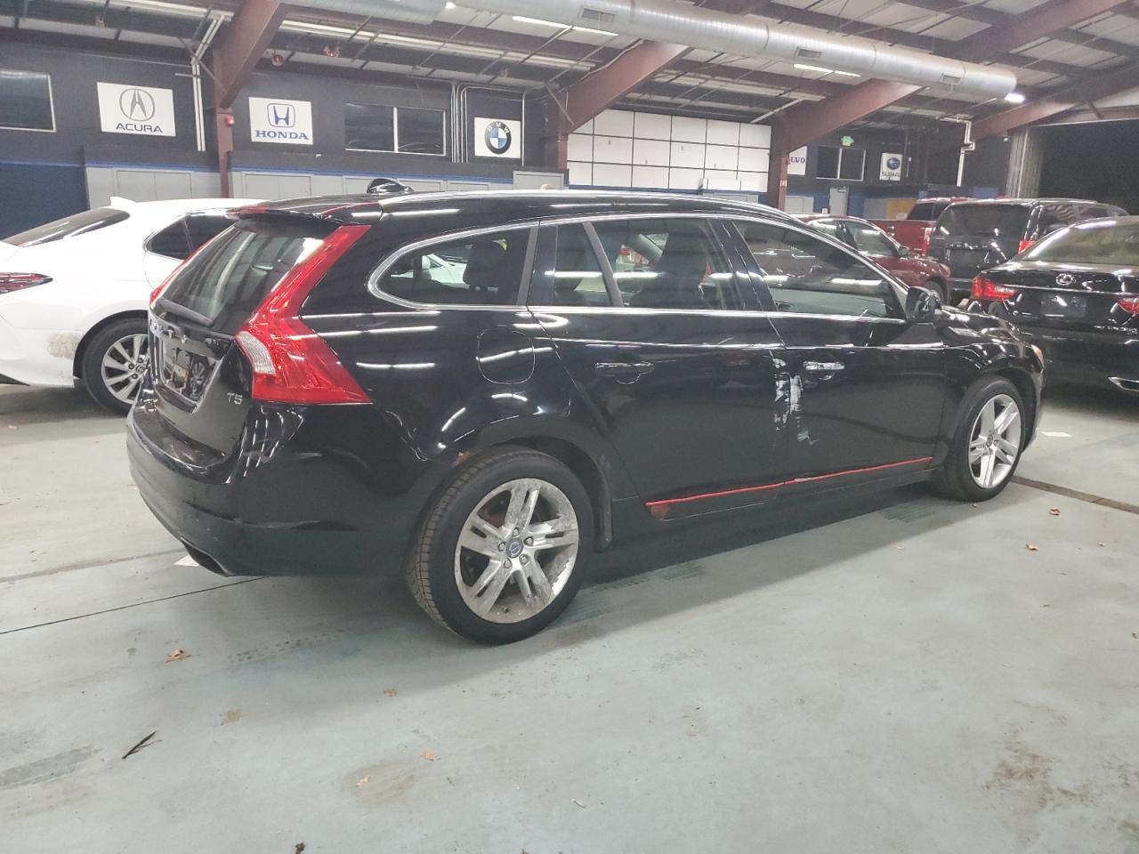 YV140MEK4F1217700 2015 Volvo V60 Premier