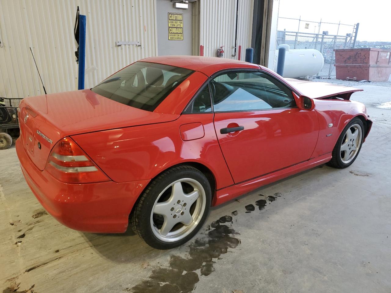 2000 Mercedes-Benz Slk 230 Kompressor VIN: WDBKK47F8YF150465 Lot: 82610754