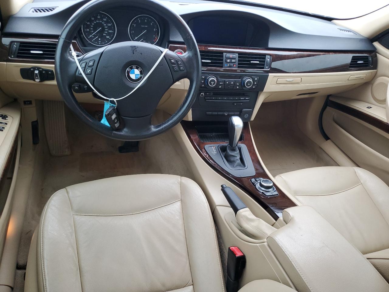 WBAPK7C57BF086669 2011 BMW 328 Xi