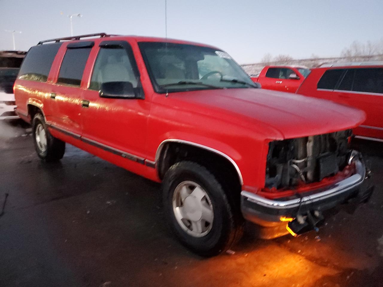 1999 Chevrolet Suburban K1500 VIN: 1GNFK16R0XJ574173 Lot: 82583004