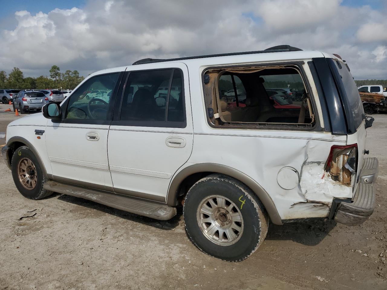 1FMRU17W62LA76735 2002 Ford Expedition Eddie Bauer