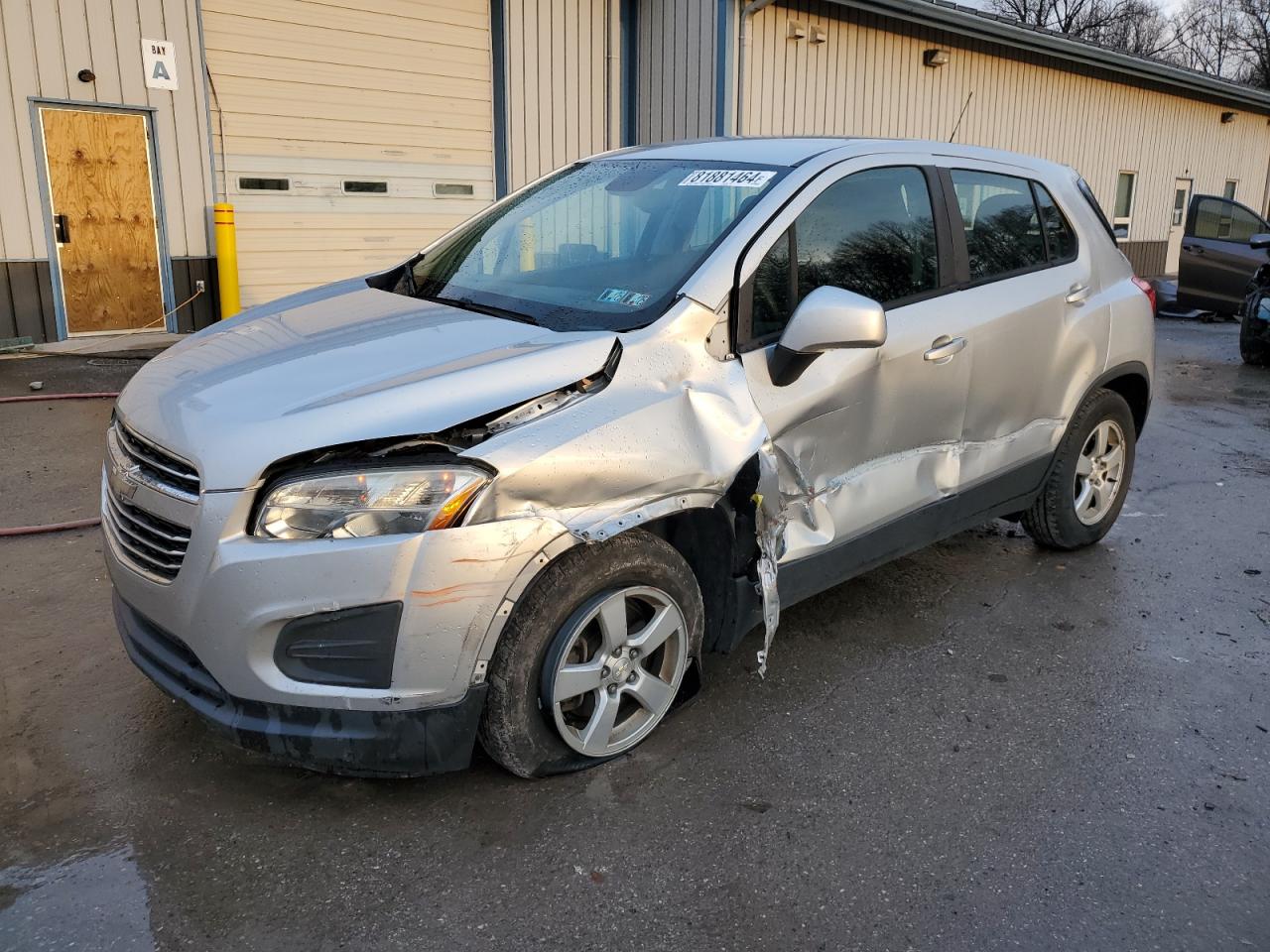 2016 Chevrolet Trax Ls VIN: 3GNCJNSB7GL261930 Lot: 81881464