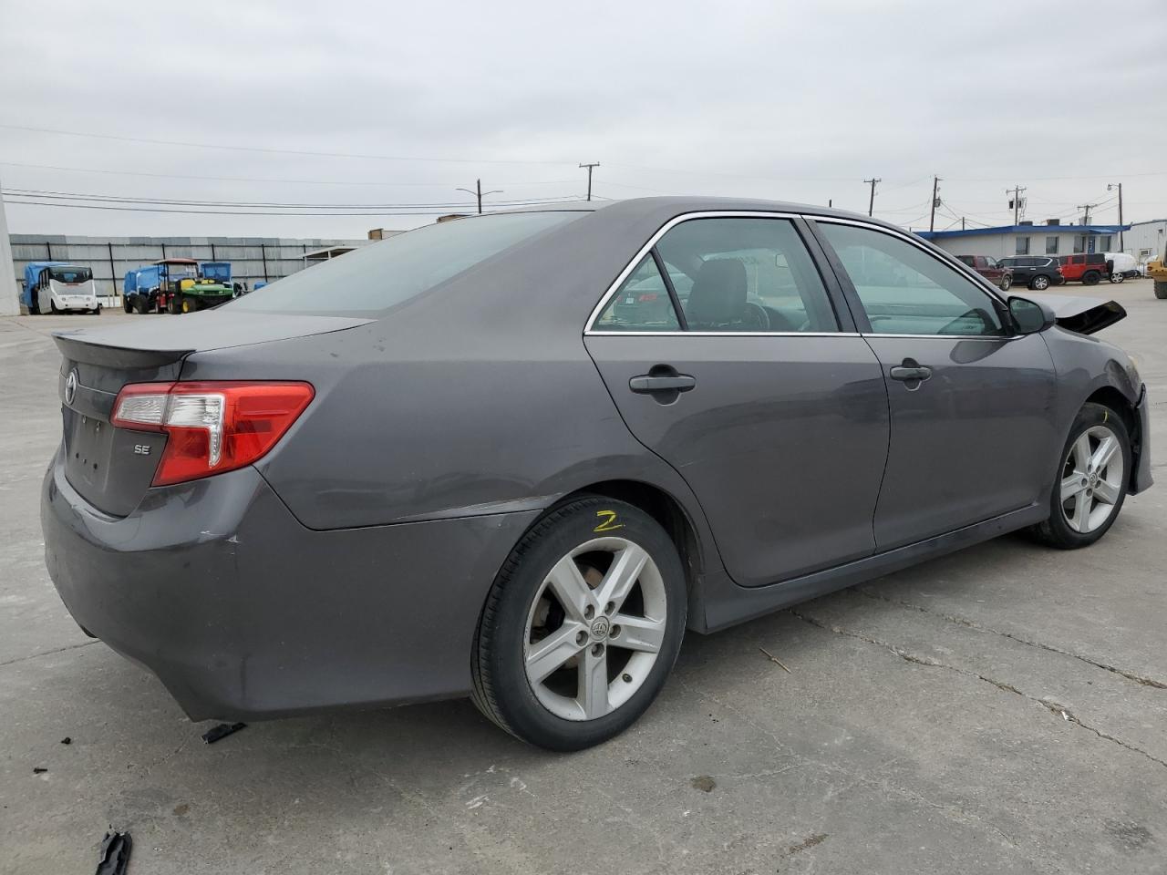 2014 Toyota Camry L VIN: 4T1BF1FKXEU440891 Lot: 82409434