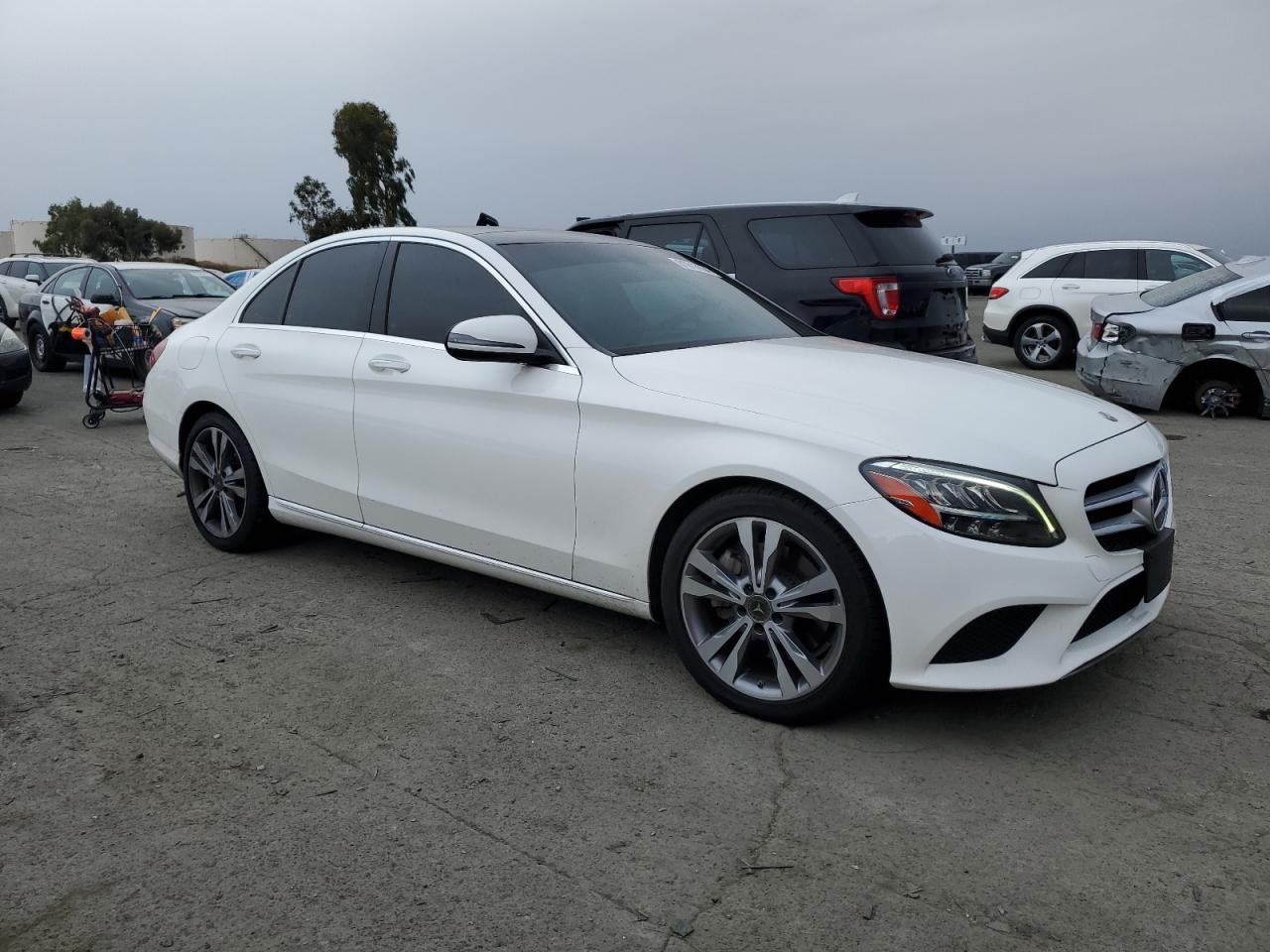 2019 Mercedes-Benz C 300 VIN: WDDWF8DB7KR516055 Lot: 81613964