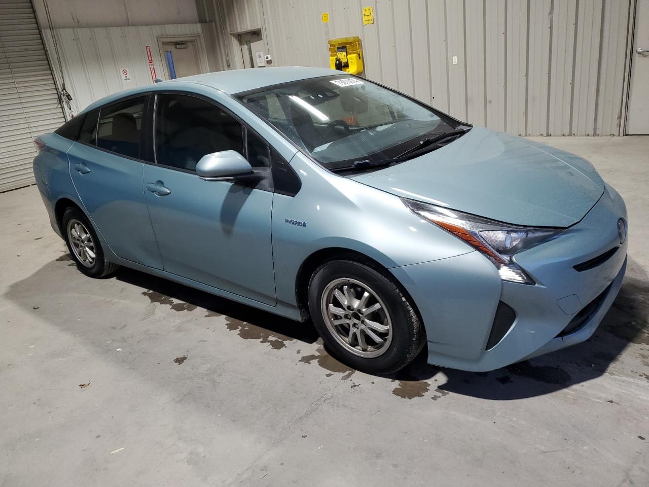 JTDKBRFU9H3025300 2017 Toyota Prius