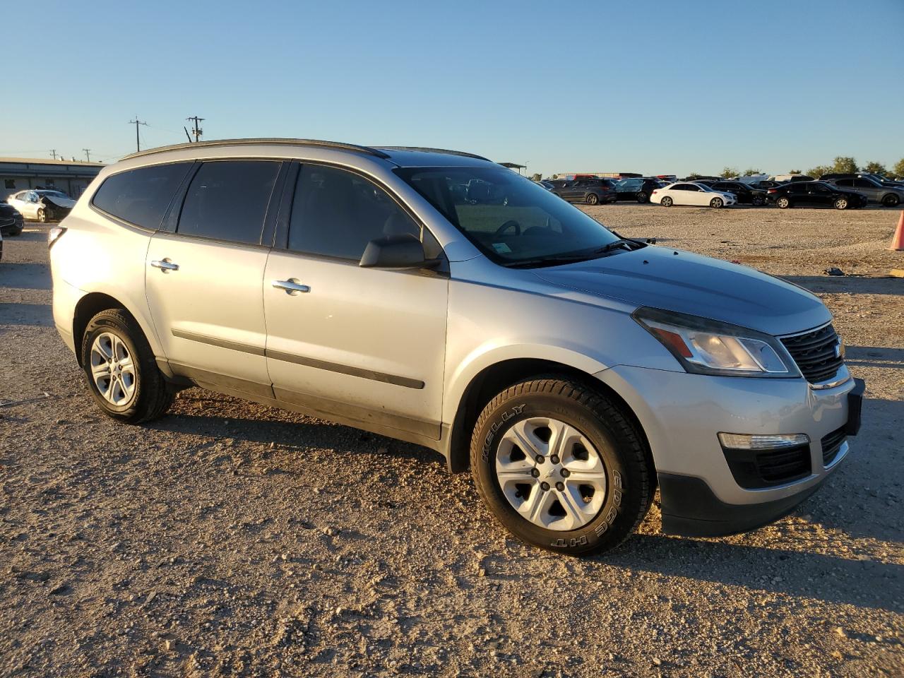 2017 Chevrolet Traverse Ls VIN: 1GNKRFED4HJ324305 Lot: 81313504