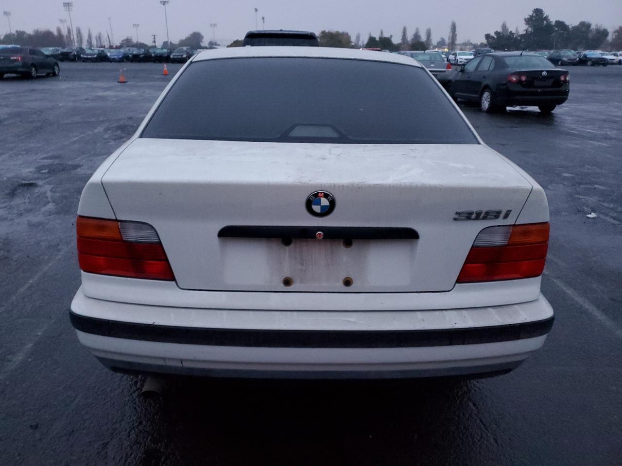 WBACA532XSFG13649 1995 BMW 318 I