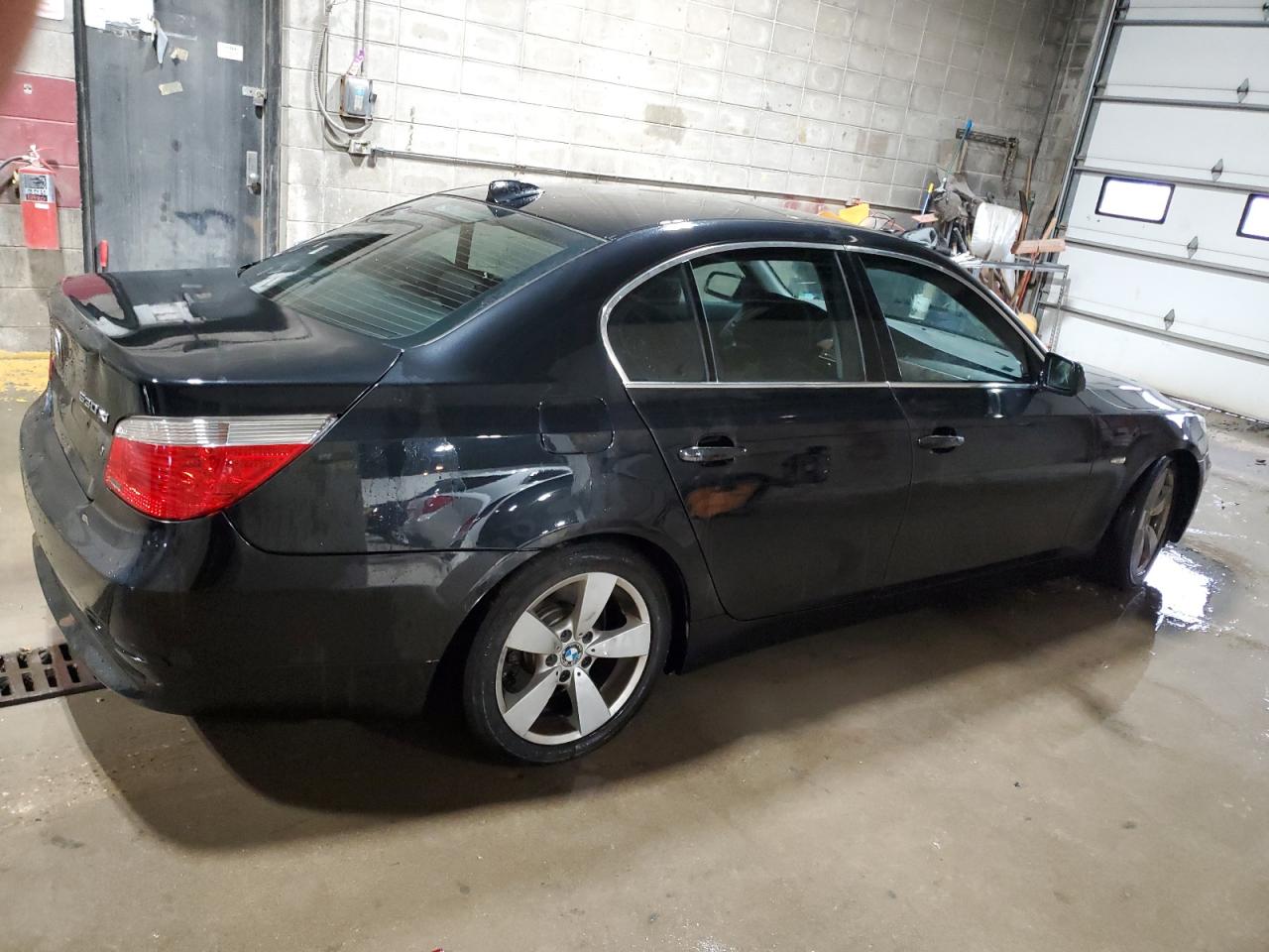 WBANF735X7CU28748 2007 BMW 530 Xi