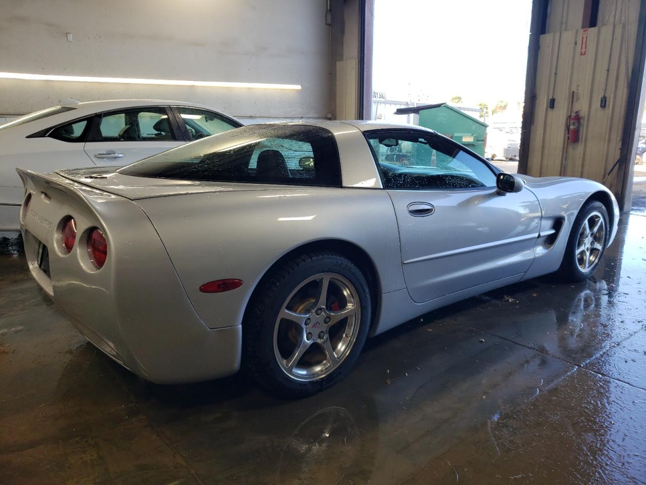 2002 Chevrolet Corvette VIN: 1G1YY22G825115140 Lot: 79898774