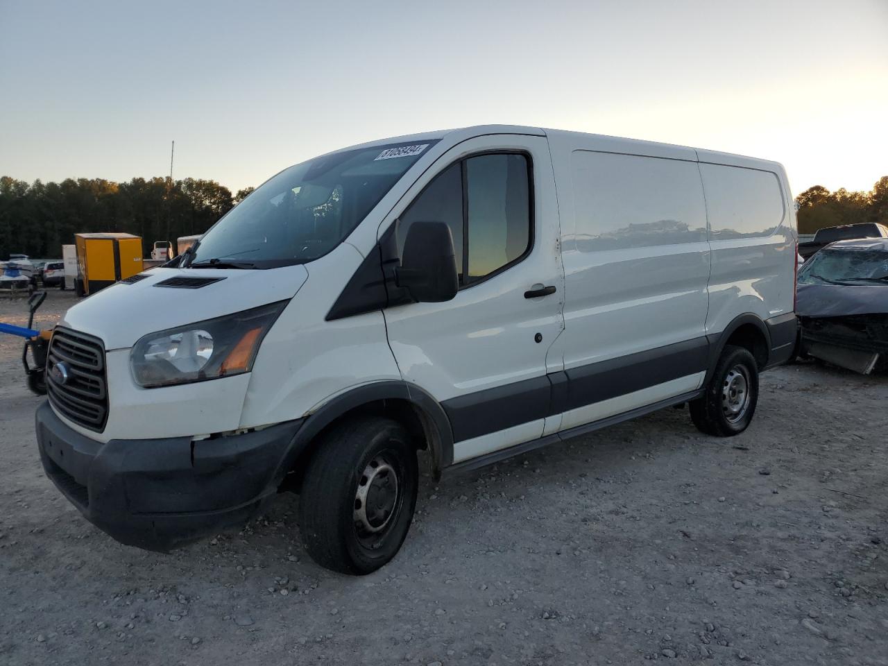 1FTYR1ZM1HKA75147 2017 Ford Transit T-250