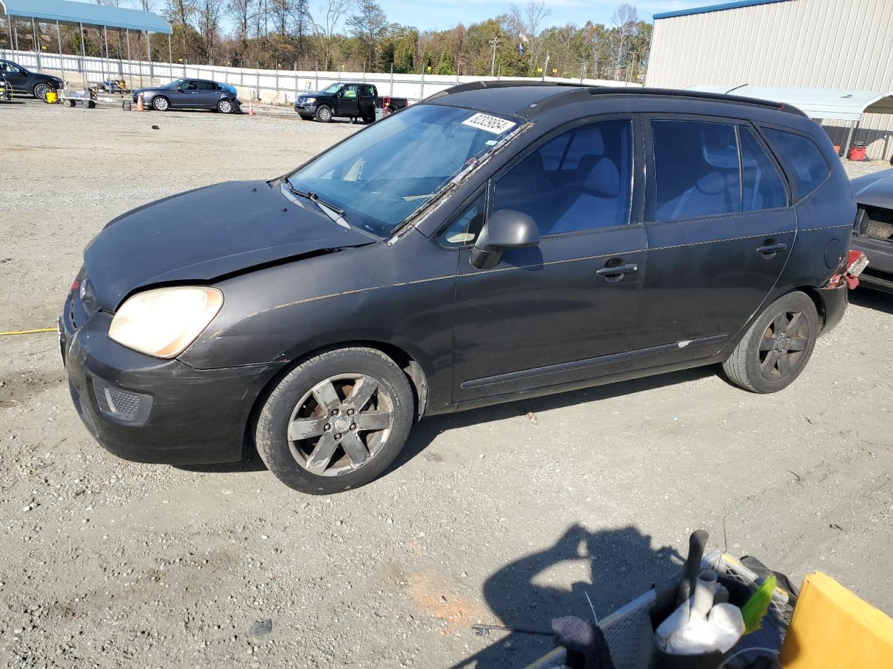 2007 Kia Rondo Lx VIN: KNAFG526677101823 Lot: 82329854