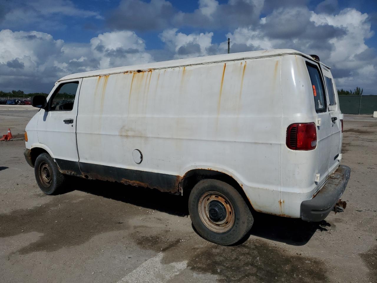 2B7JB21Y6YK178715 2000 Dodge Ram Van B2500