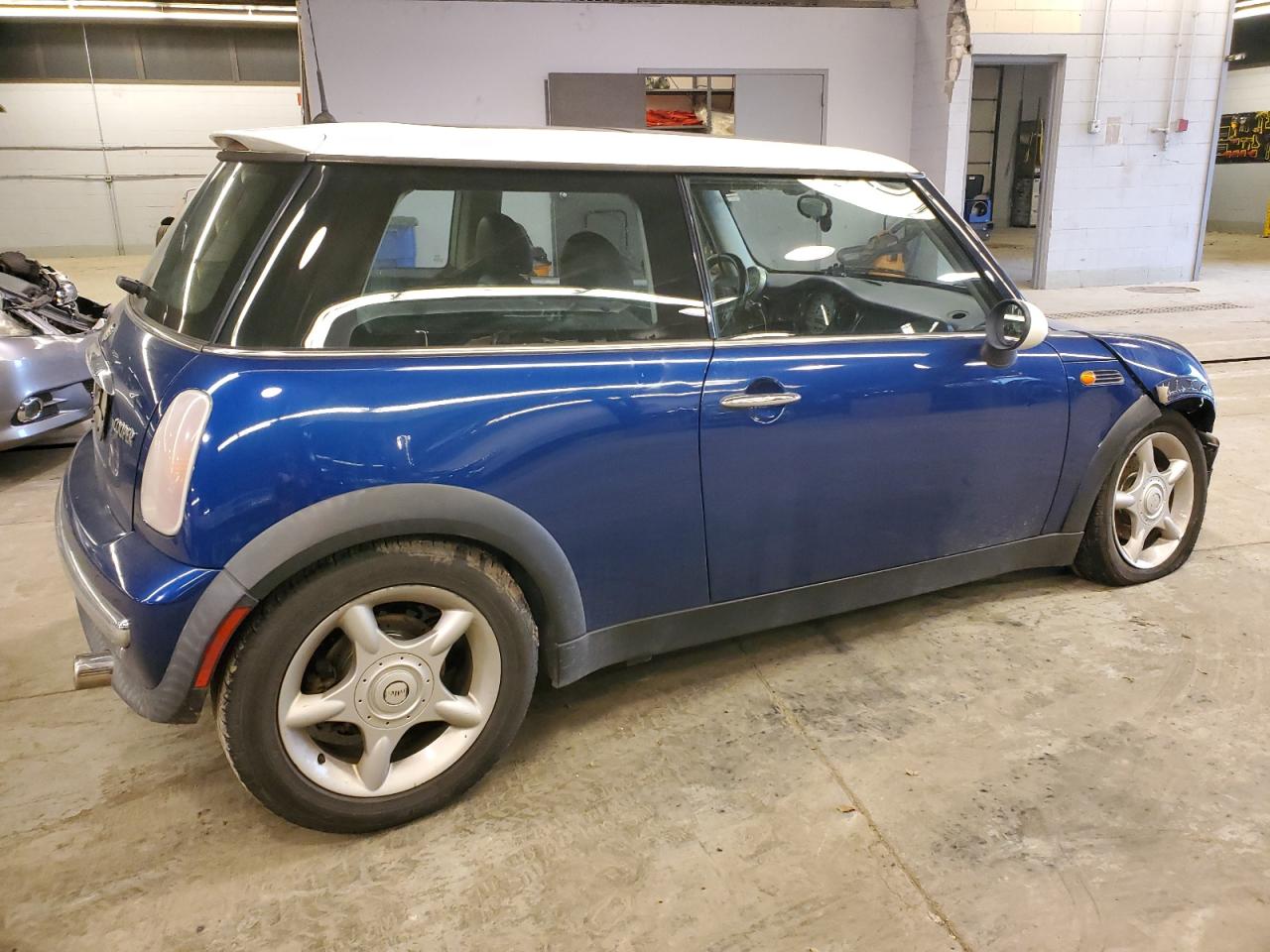 2004 Mini Cooper VIN: WMWRC334X4TJ56112 Lot: 81922614