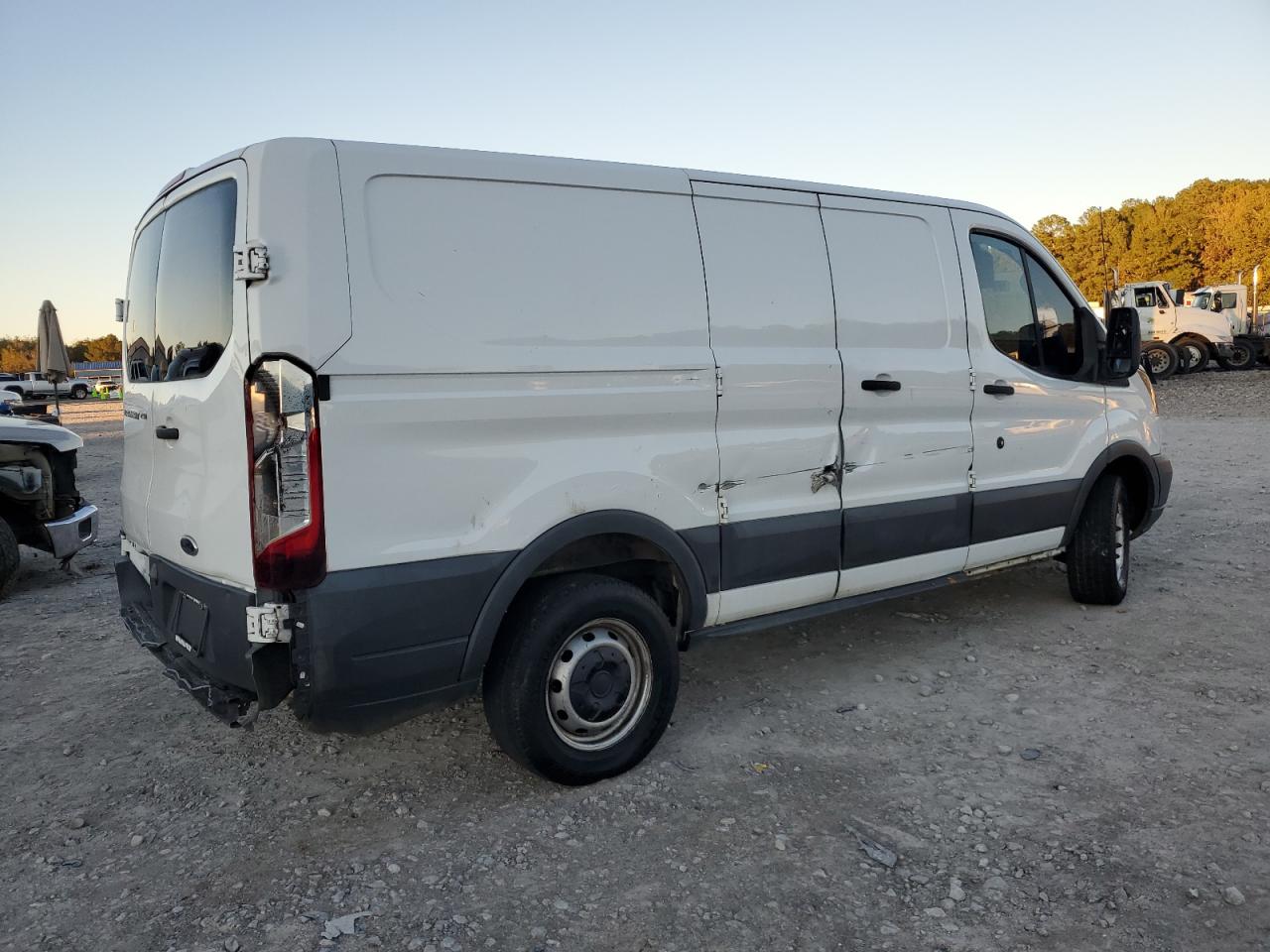 1FTYR1ZM1HKA75147 2017 Ford Transit T-250