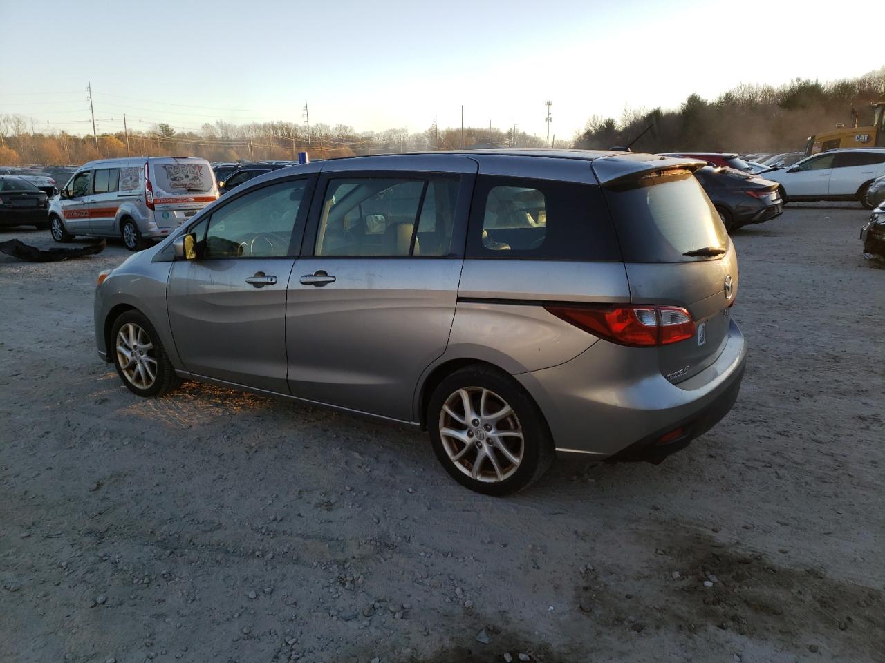 JM1CW2DL8C0126946 2012 Mazda 5