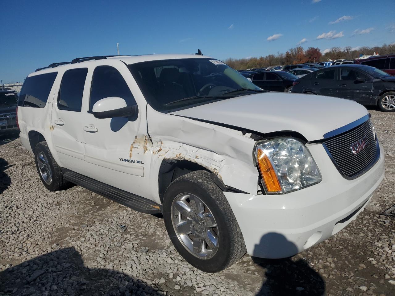 2011 GMC Yukon Xl K1500 Slt VIN: 1GKS2KE32BR396789 Lot: 81088344