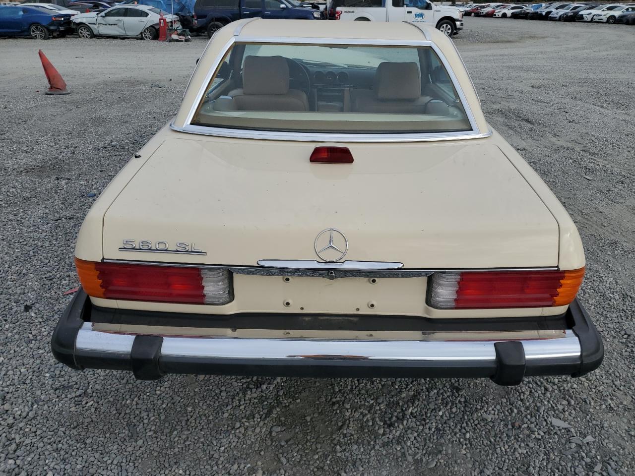 1986 Mercedes-Benz 560 Sl VIN: WDBBA48D9GA042092 Lot: 82438564