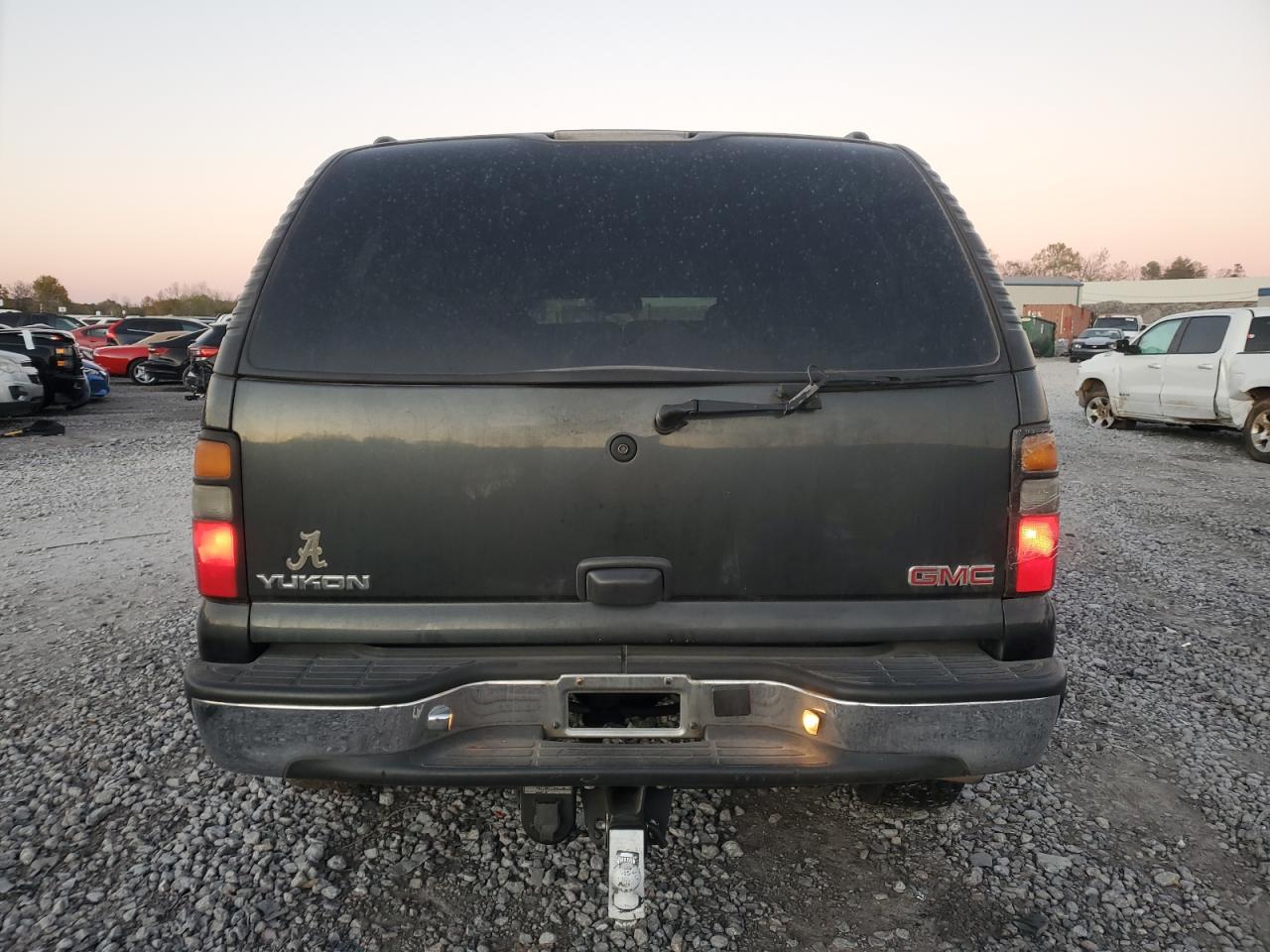 2005 GMC Yukon VIN: 1GKEC13T35R219597 Lot: 81784564