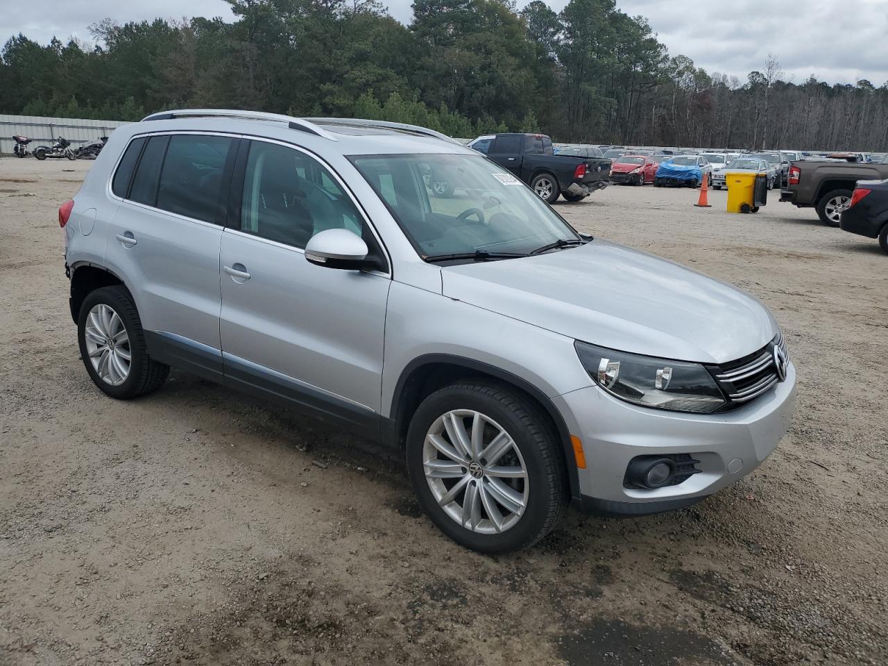 2013 Volkswagen Tiguan S VIN: WVGAV7AX7DW553513 Lot: 82029234