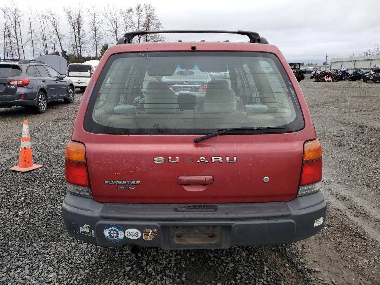 1999 Subaru Forester L VIN: JF1SF6356XH700771 Lot: 80594564