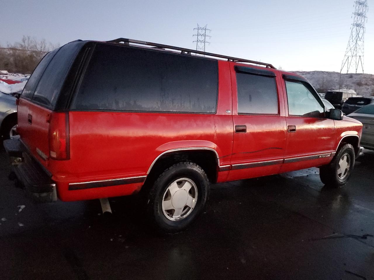 1999 Chevrolet Suburban K1500 VIN: 1GNFK16R0XJ574173 Lot: 82583004