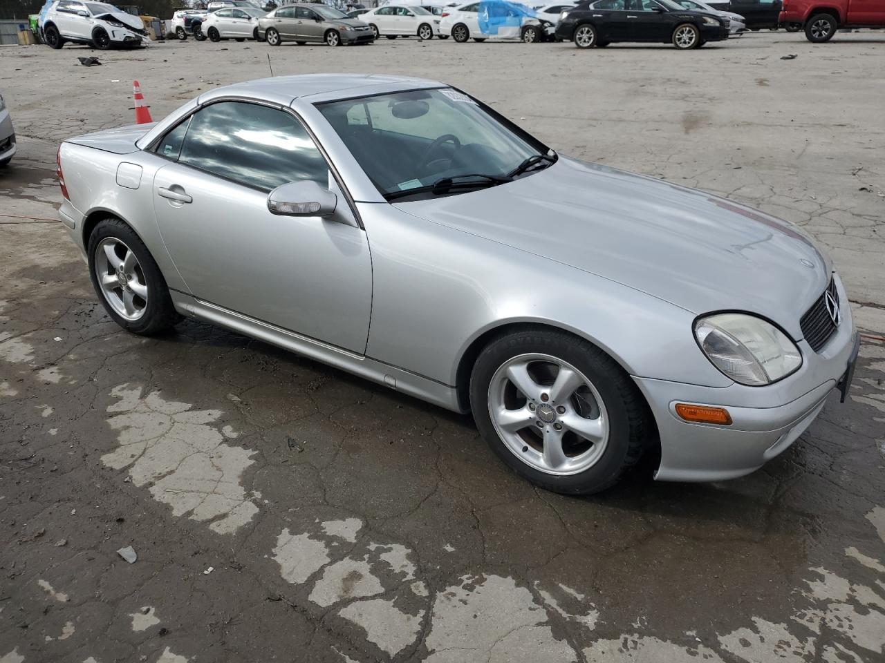 2002 Mercedes-Benz Slk 320 VIN: WDBKK65F32F245151 Lot: 82032824