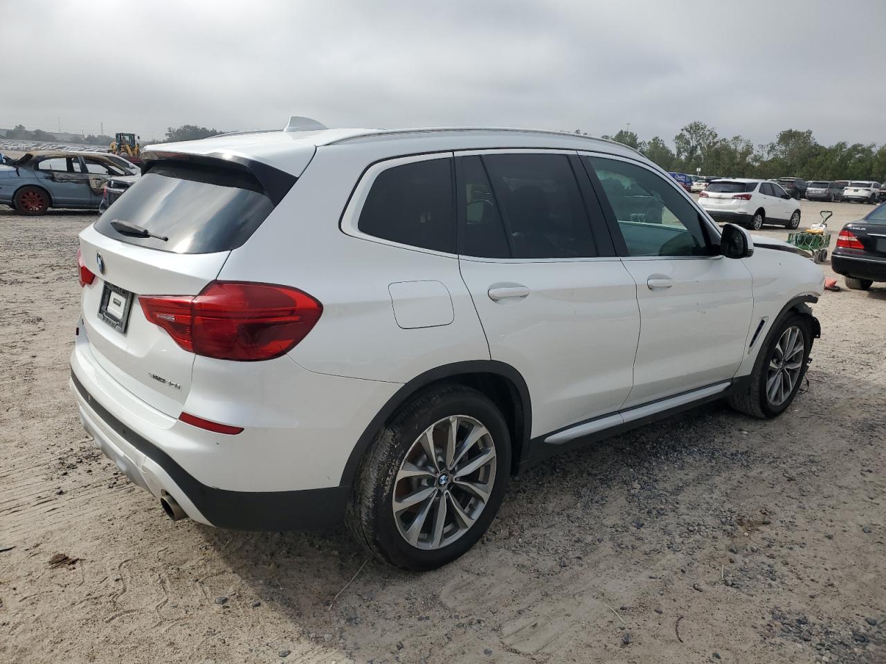 5UXTR7C59KLE97961 2019 BMW X3 Sdrive30I