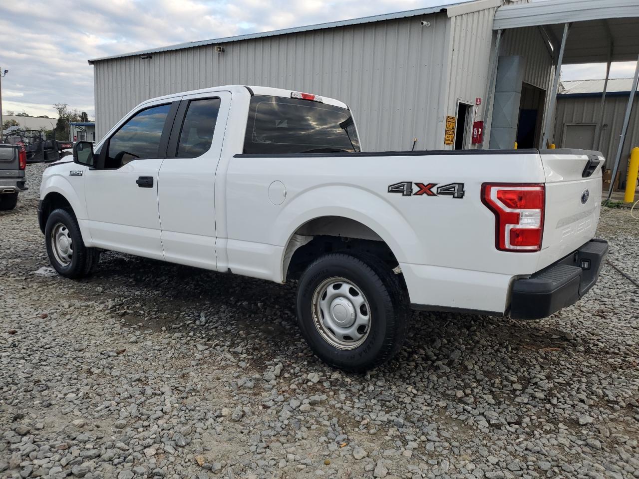 1FTFX1E53JFD96889 2018 Ford F150 Super Cab