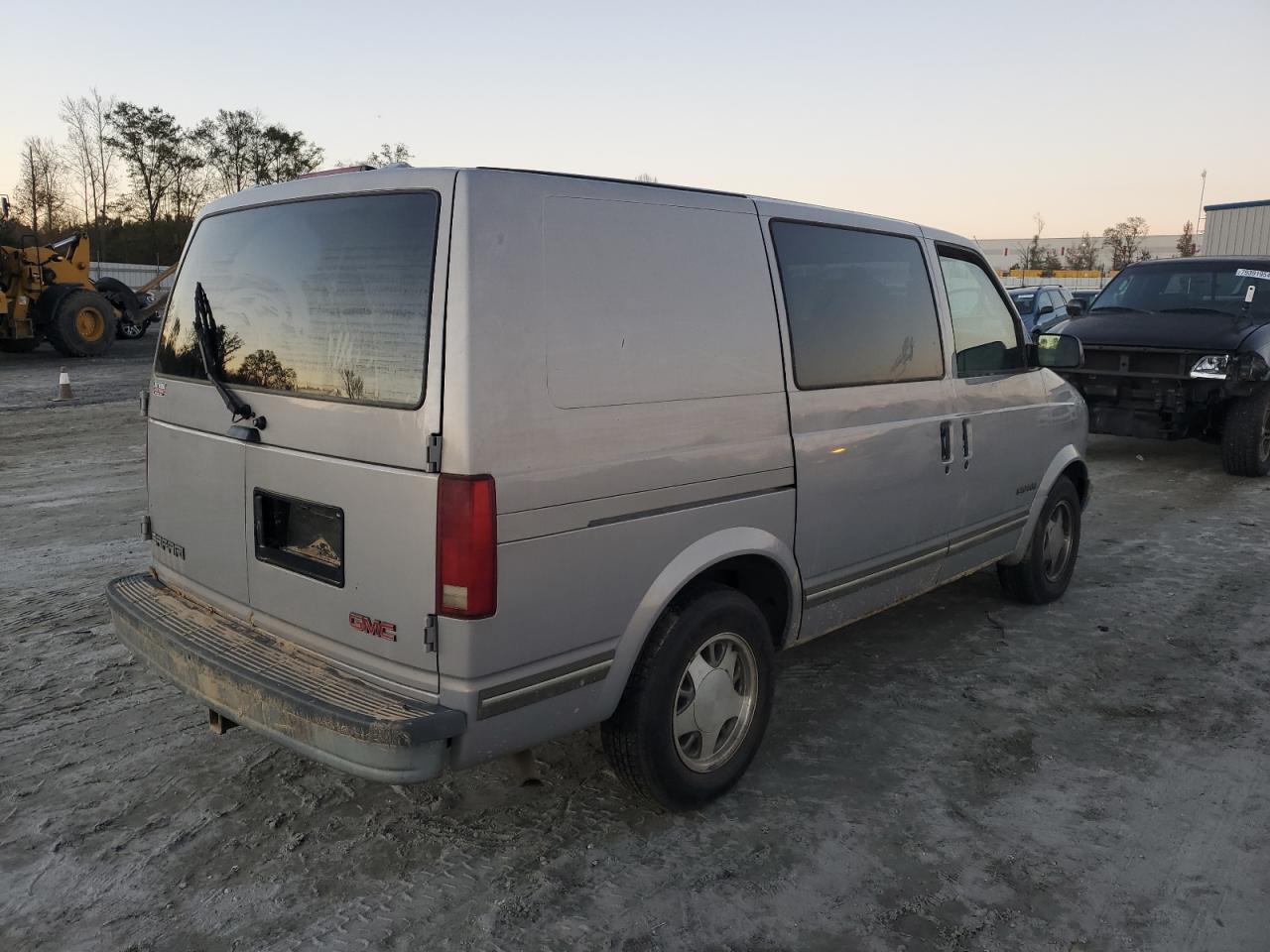 2000 GMC Safari Xt VIN: 1GTDM19W8YB529442 Lot: 75748444