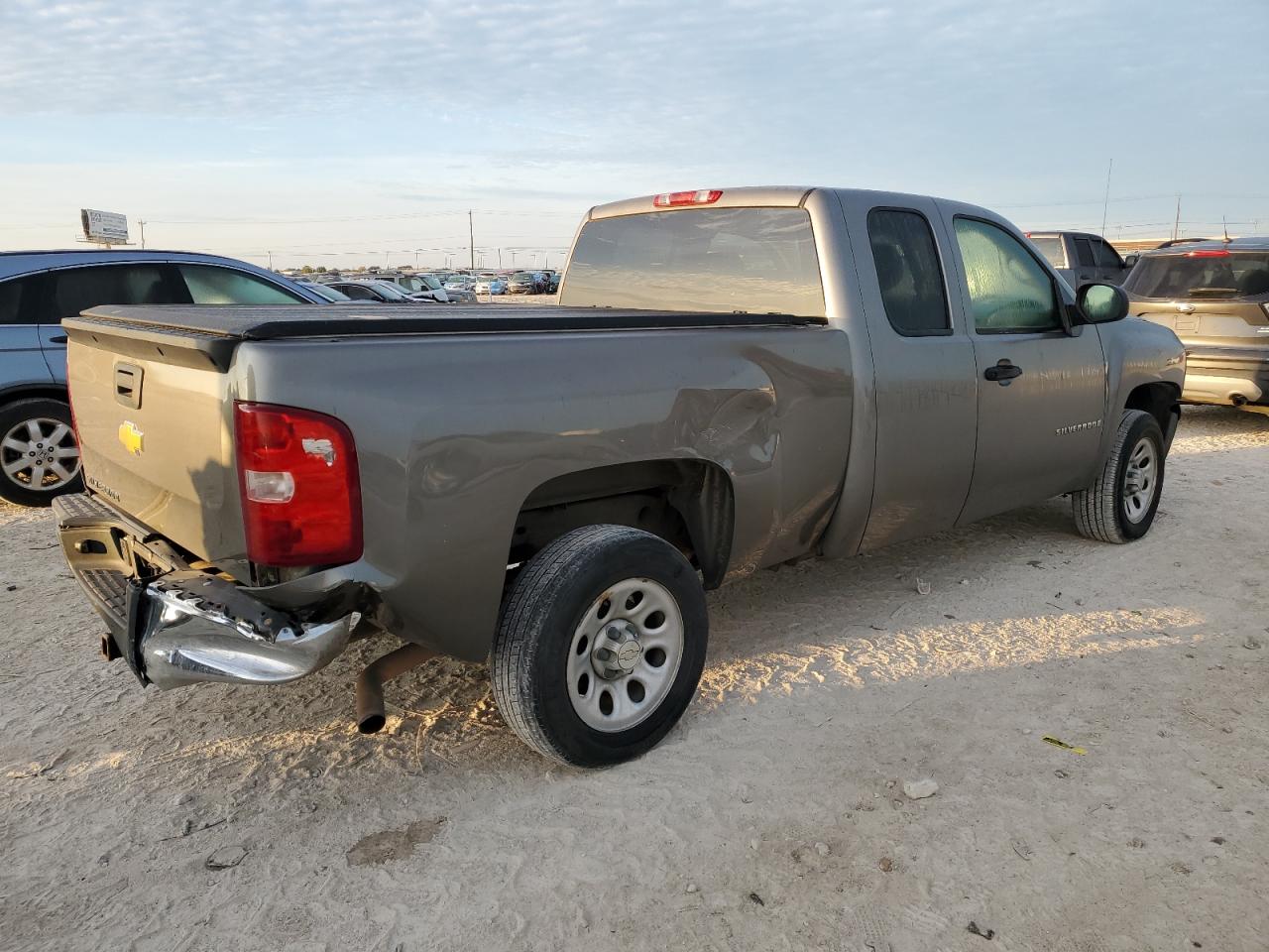 2007 Chevrolet Silverado C1500 VIN: 1GCEC19C27Z622508 Lot: 81956904