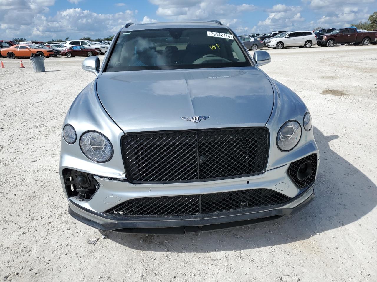 SJAAM2ZV9NC011752 2022 Bentley Bentayga