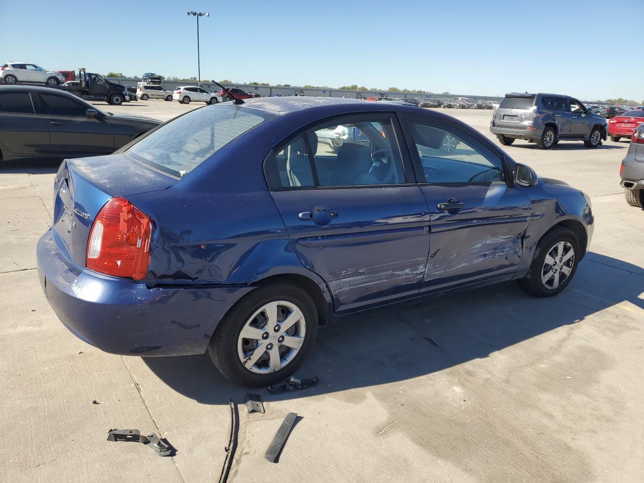 KMHCN46C79U381998 2009 Hyundai Accent Gls