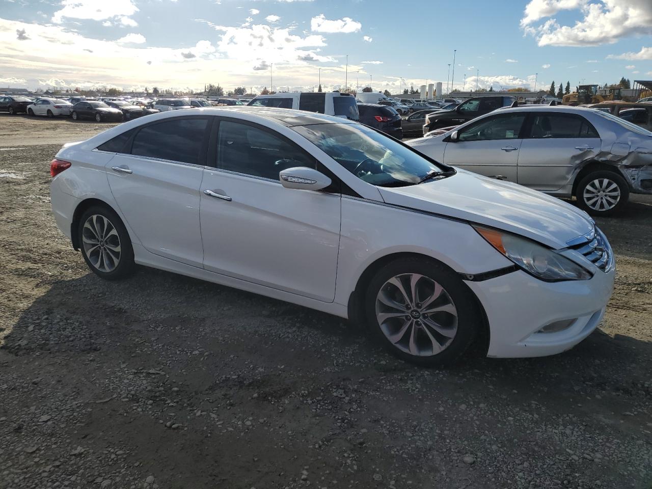 5NPEC4AB6DH645913 2013 Hyundai Sonata Se