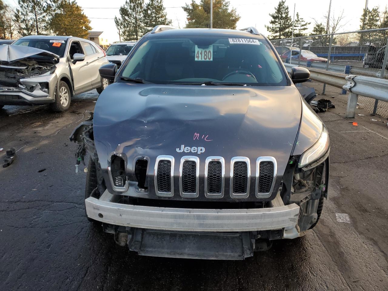 2014 Jeep Cherokee Latitude VIN: 1C4PJMCB9EW138088 Lot: 82811564