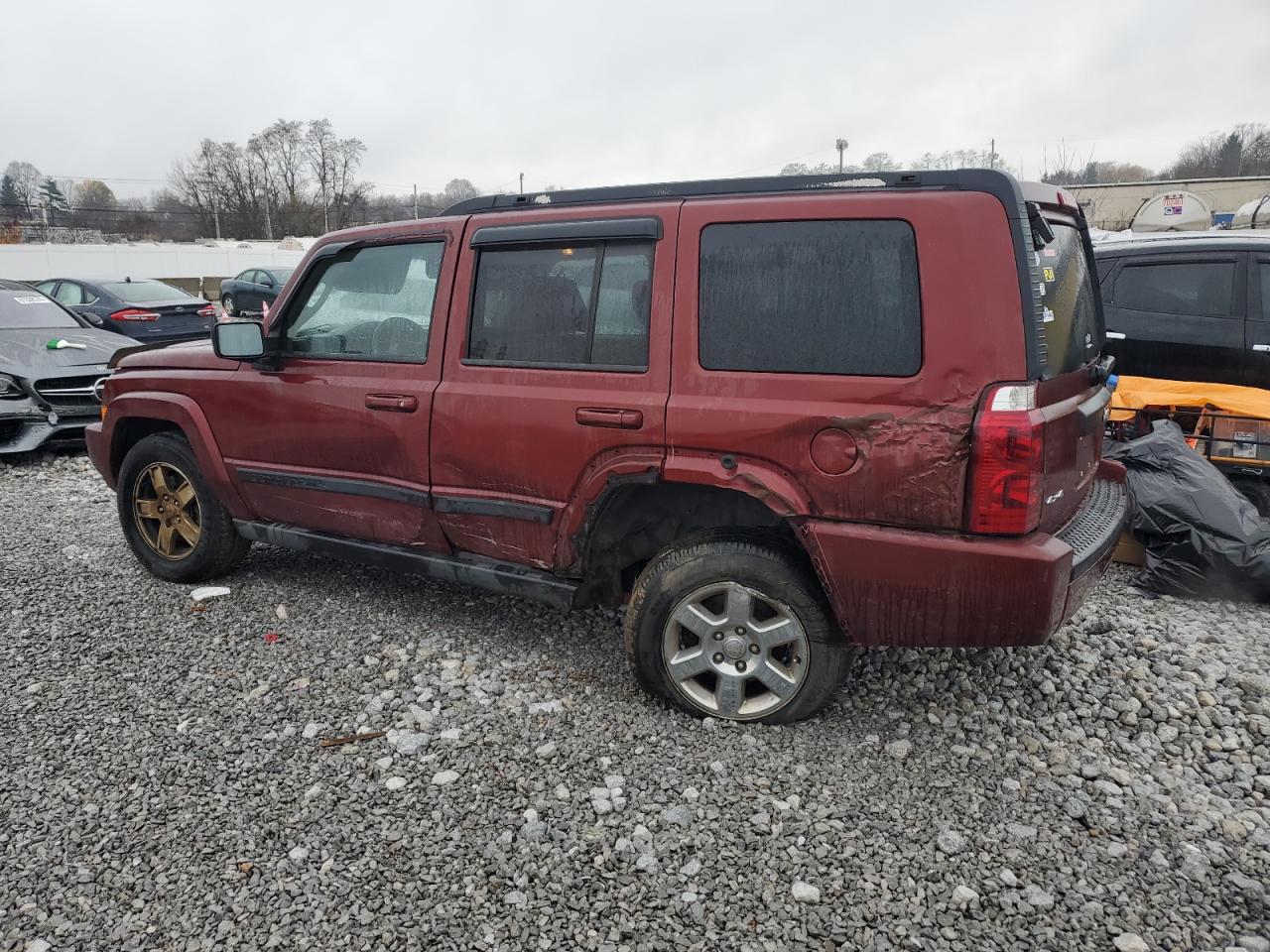 2007 Jeep Commander VIN: 1J8HG48K97C643699 Lot: 81299874