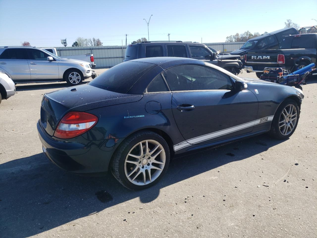 2007 Mercedes-Benz Slk 350 VIN: WDBWK56F97F142964 Lot: 81995134