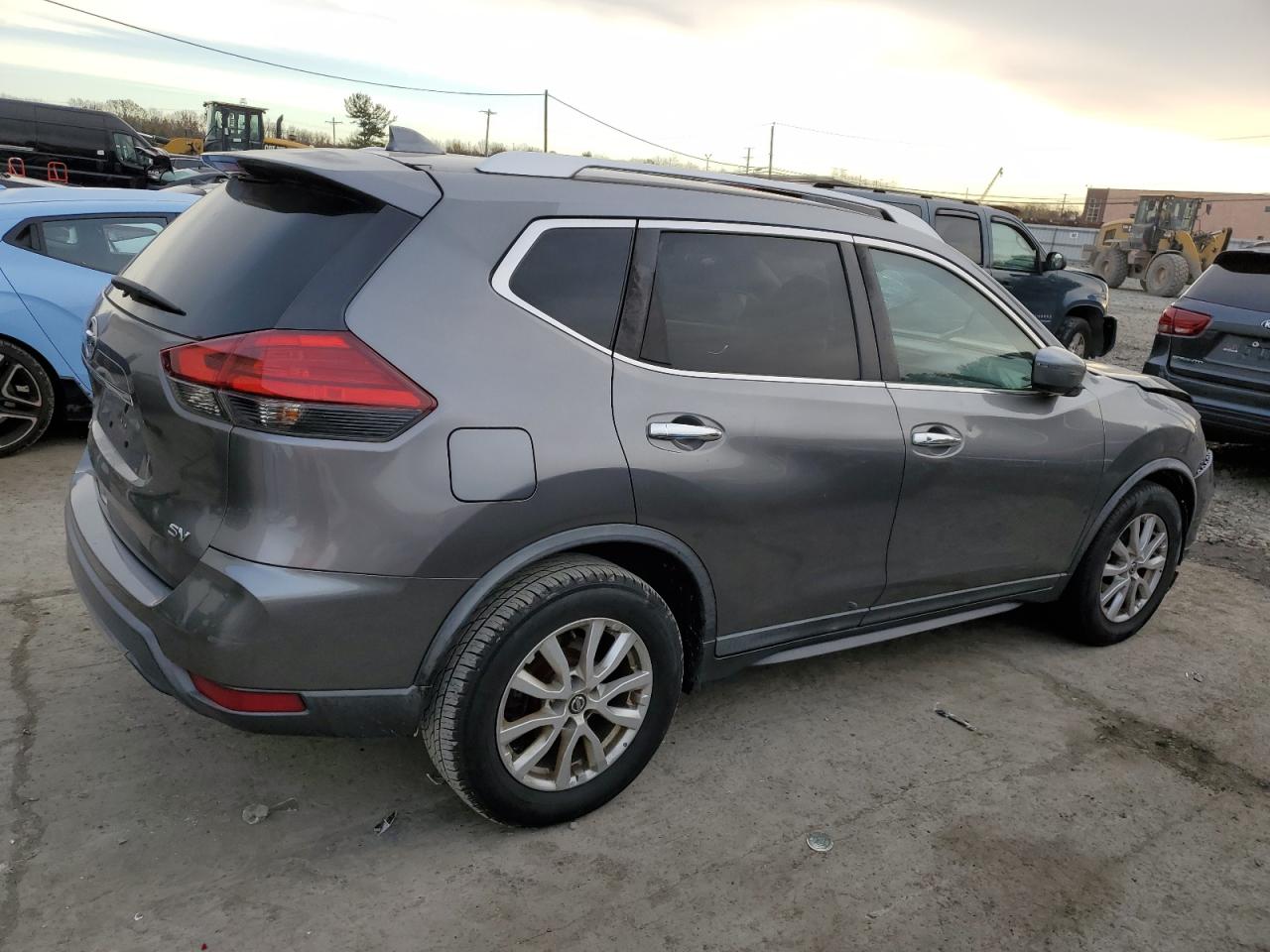 2017 Nissan Rogue S VIN: KNMAT2MT5HP591733 Lot: 80432684