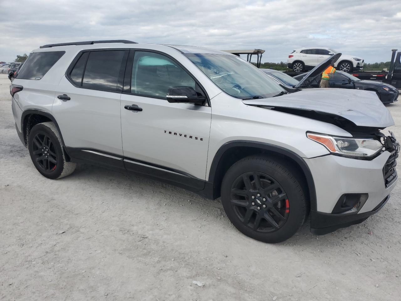 2018 Chevrolet Traverse Premier VIN: 1GNERKKW1JJ247460 Lot: 81180354