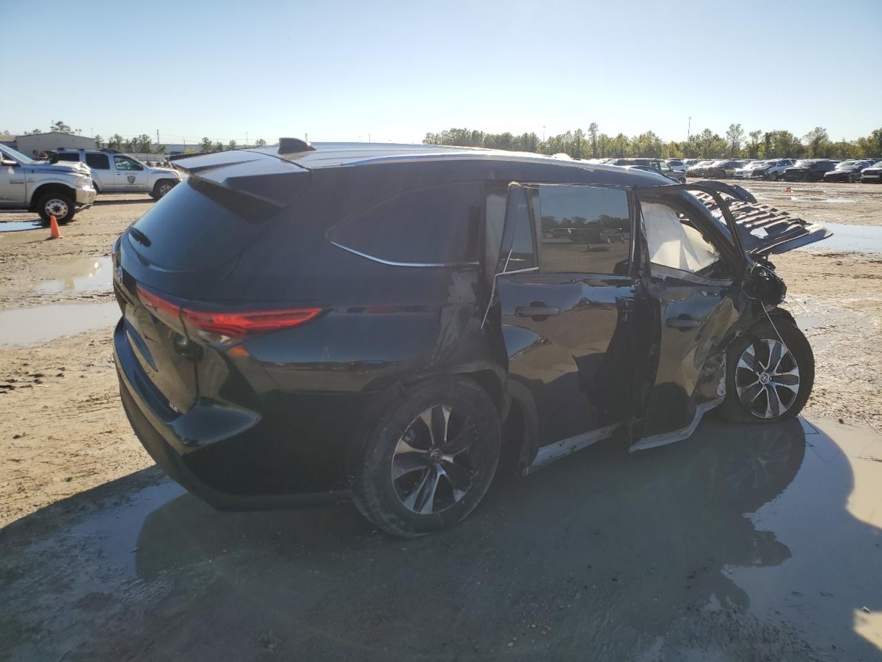 2021 Toyota Highlander Xle VIN: 5TDGZRAH9MS516101 Lot: 81278474