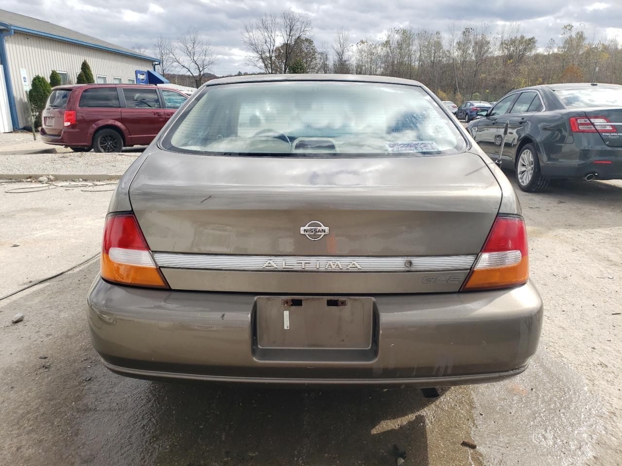 1N4DL01D4WC189694 1998 Nissan Altima Xe